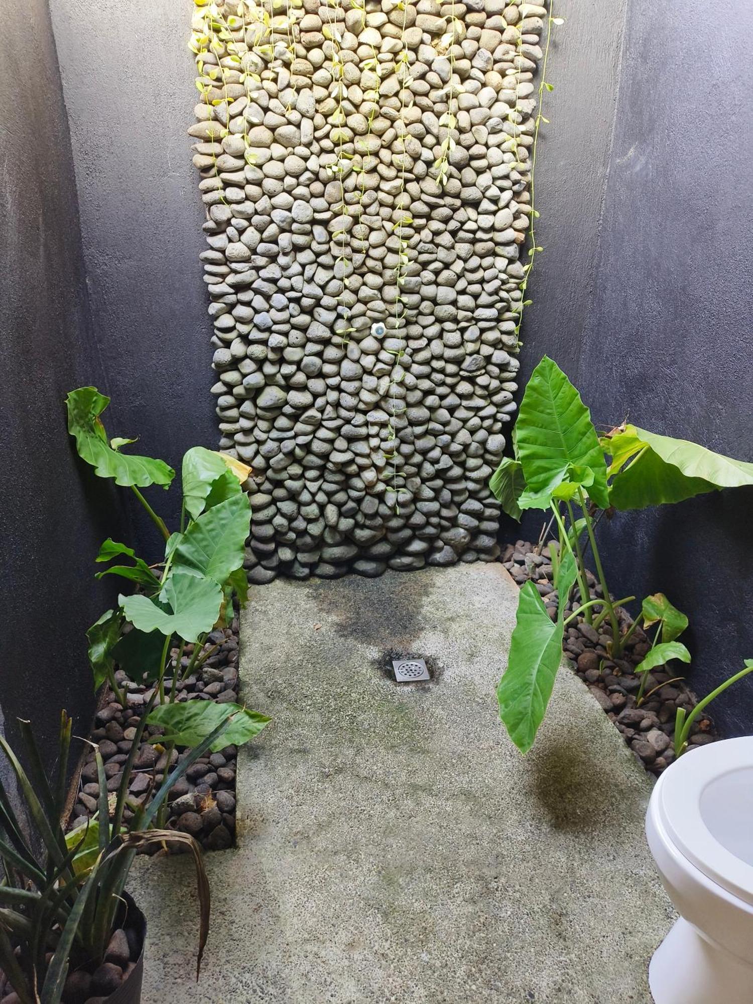 Cliff Garden Siquijor