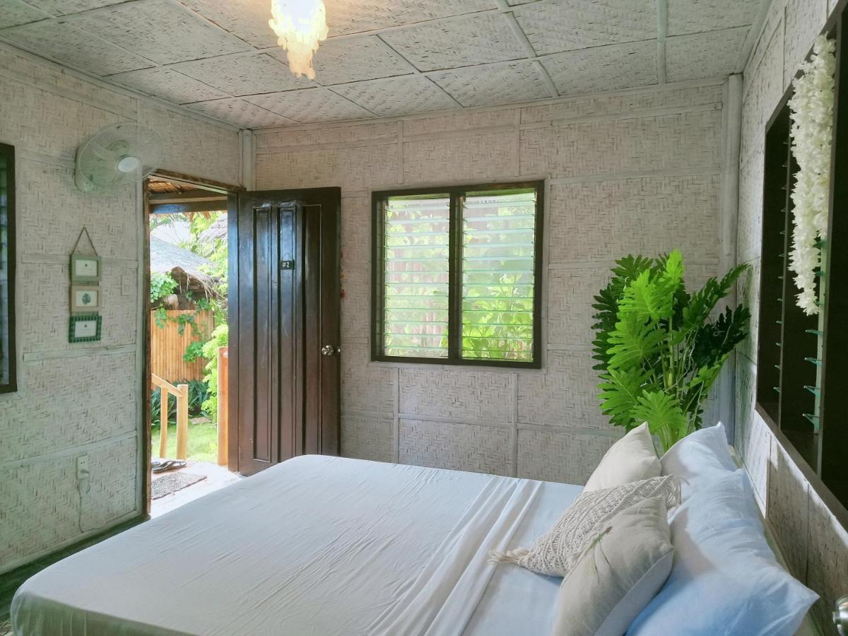 Cliff Garden Hostel *